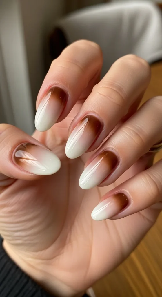 Short nails with espresso-to-cream gradient ombré